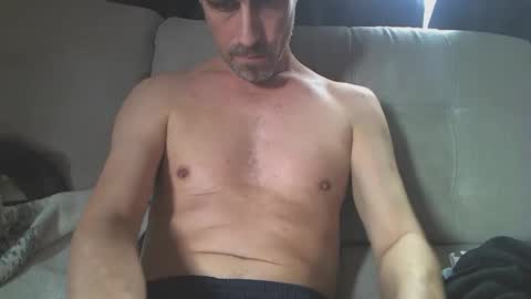 fouraide42 online show from March 8, 3:45 pm