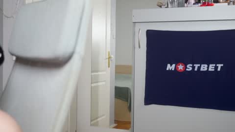 CUSTOM PHOTOS AND VIDEOS -  online show from January 23, 12:09 pm