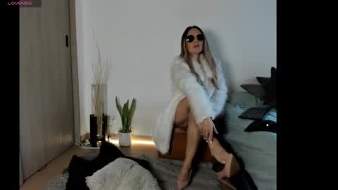 karla and Romeo online show from September 30, 9:03 pm