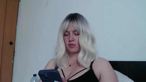 Francesca online show from February 25, 8:53 pm