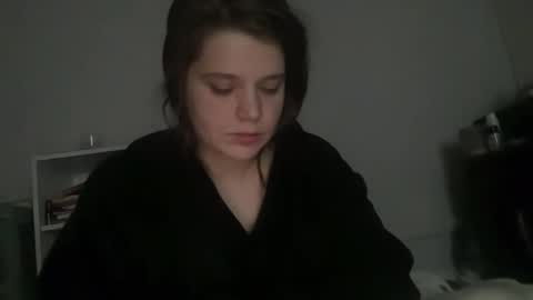 francescafey online show from November 21, 6:44 am