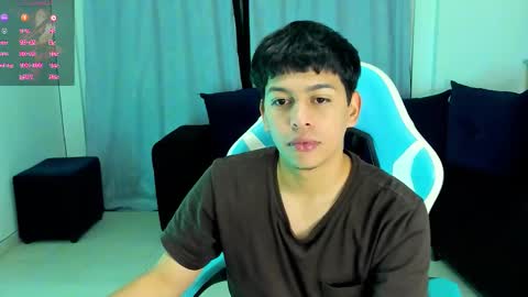 Snapshot of franco_rizzo01 chatting on October 16, 6:35 am frank online show from October 16, 6:35 am