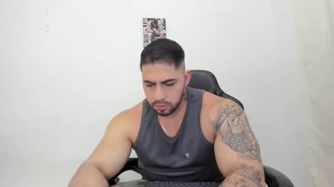 frank_foxx1 online show from February 3, 3:59 am