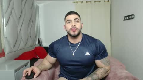 frank_foxx1 online show from October 18, 12:59 am