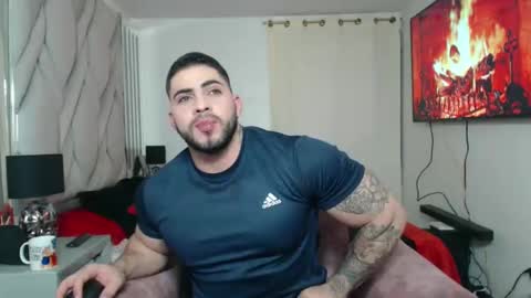 frank_foxx1 online show from October 29, 2:46 am