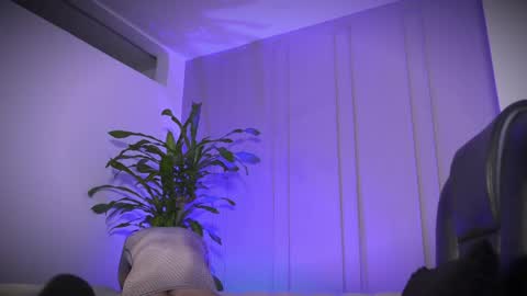 Frank Farrell. Hey remember to give me a thumbs up Ty online show from April 18, 7:07 pm