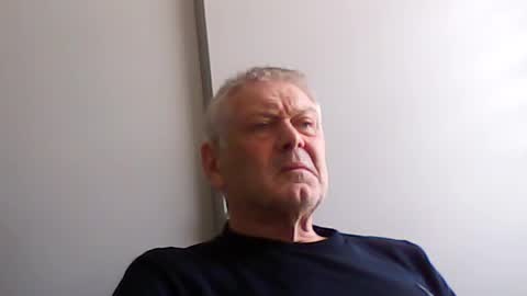 frannkboy61 online show from June 16, 12:20 pm