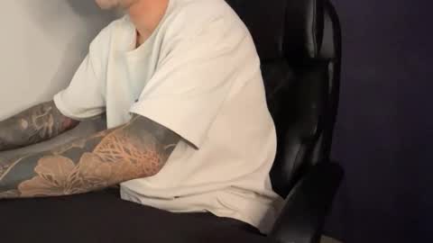 Snapshot of fraser_guilen chatting on September 21, 6:28 am Fraser online show from September 21, 6:28 am