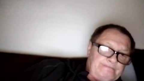 Wolfi online show from November 20, 8:57 am