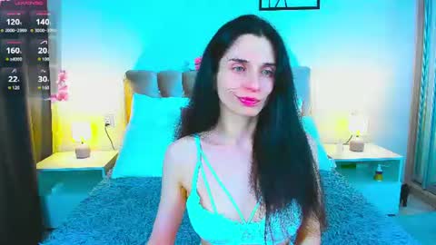 Kate online show from July 1, 4:04 pm