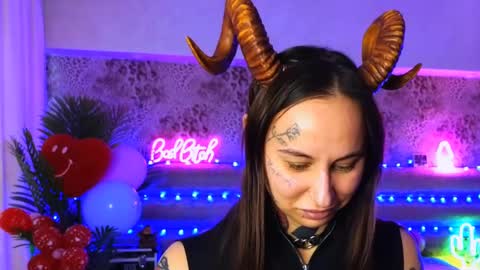 Freak online show from February 21, 11:11 am