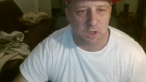 poundyouout1969 online show from March 12, 5:44 am