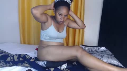 freakyLucy online show from April 29, 2:22 pm