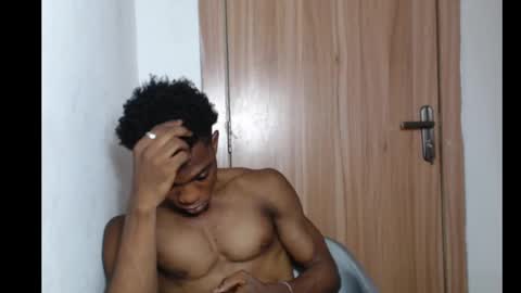 freakyslut30 online show from February 14, 10:58 pm