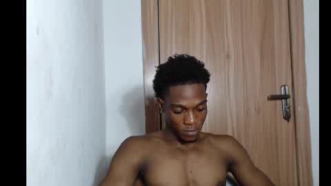 freakyslut30 online show from February 14, 7:54 pm