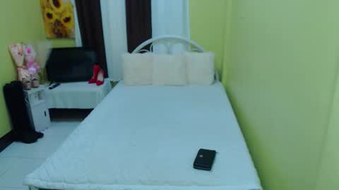 Freakyzae online show from October 8, 5:46 am