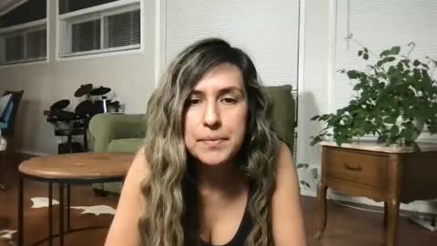 freckles4444 online show from November 8, 11:41 pm