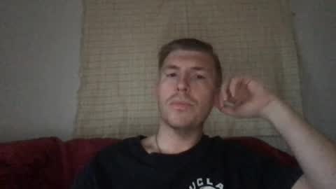 Freddy Foot Balls online show from April 14, 12:14 am