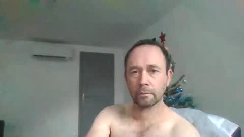 fredodu41 online show from December 19, 2:56 pm