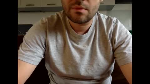 frenchy_from_paris online show from May 17, 1:42 pm