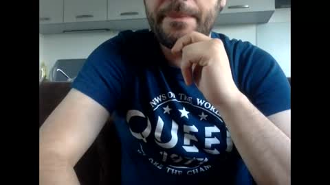 frenchy_from_paris online show from May 9, 4:24 pm