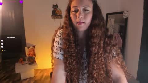 Snapshot of fresita44 chatting on October 21, 10:57 pm see u 500 pm hora col online show from October 21, 10:57 pm