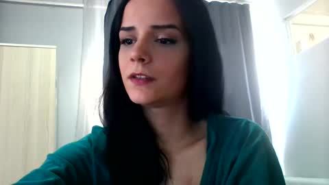 Freya online show from February 12, 1:37 pm