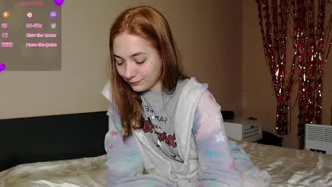 FreyaOliver online show from March 29, 9:49 pm