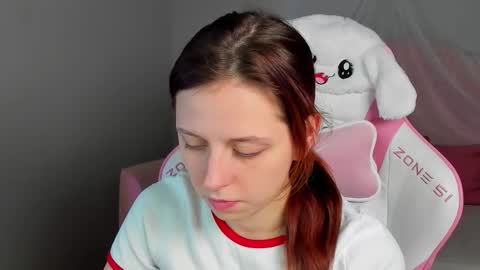 FreyaVey online show from February 2, 5:26 am