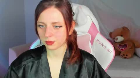 FreyaVey online show from January 17, 5:17 am