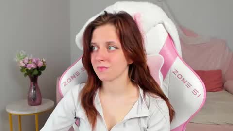 FreyaVeys online show from June 19, 9:15 am