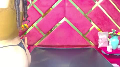 Snapshot of freyja_naugthy chatting on September 11, 12:28 pm freyja_naugthy online show from September 11, 12:28 pm