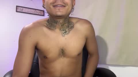 freyva_ online show from February 10, 11:57 am