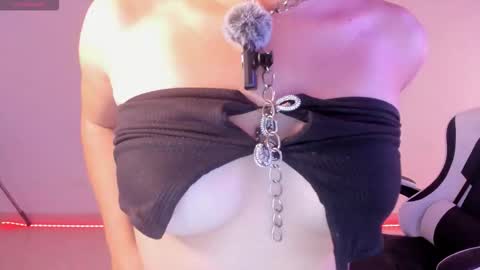 frida_lassi_ online show from February 27, 4:10 pm