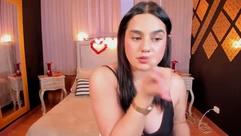 frida_williams online show from March 11, 9:26 pm