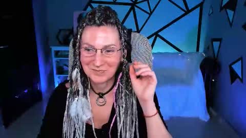 Frida Tander online show from September 25, 1:51 pm