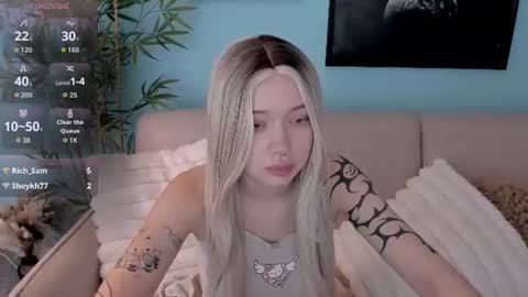 friend_zone_ online show from July 15, 2:44 pm