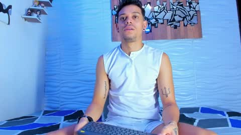 Adam y pitter online show from September 15, 3:46 pm