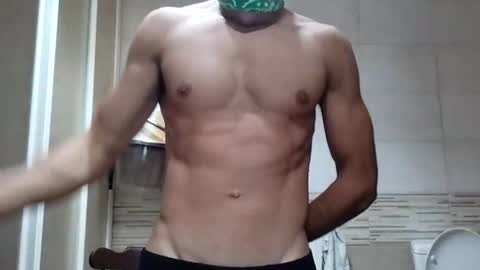 Snapshot of frik__1 chatting on October 12, 12:53 pm frik__1 online show from October 12, 12:53 pm