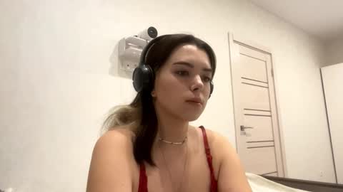 Emily online show from September 29, 3:44 pm