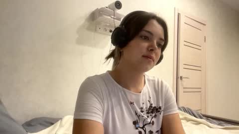 Emily online show from September 23, 3:39 pm