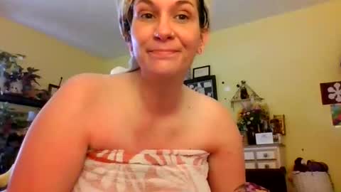 fuck_i_dunno online show from May 18, 6:58 pm