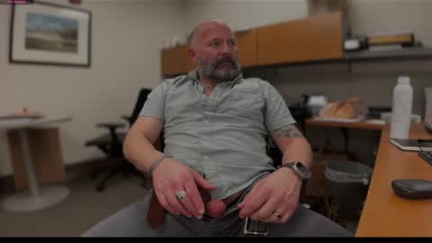 fuckadilf online show from February 11, 6:33 pm