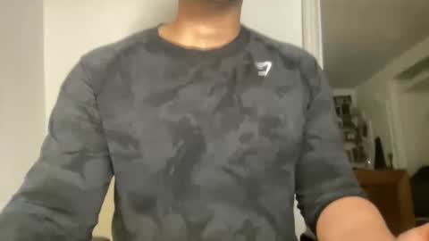Snapshot of fuckyeahcoach chatting on October 20, 11:21 pm Muscle Bear Jock in Training online show from October 20, 11:21 pm