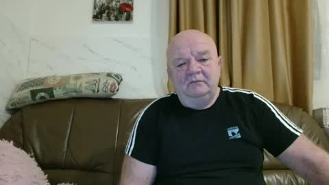 fullballs6 online show from February 14, 4:15 am