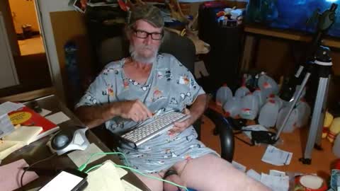 mike online show from October 25, 12:33 am