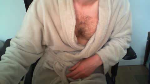 YWhiteNiceMan online show from May 17, 8:12 am