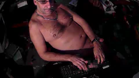 funrelaxxl online show from February 23, 10:06 am