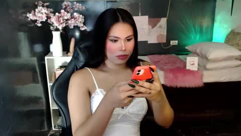 fuschiafucker online show from March 21, 8:19 am