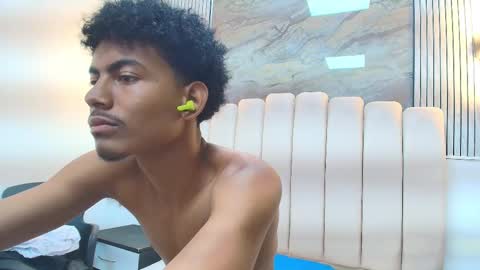 fykmor online show from November 20, 9:01 pm